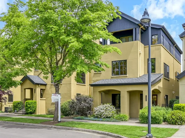 2909 Lord Byron Pl, Eugene, OR 97408