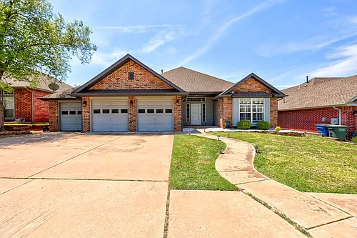 2104 Del Simmons Dr Photo 1