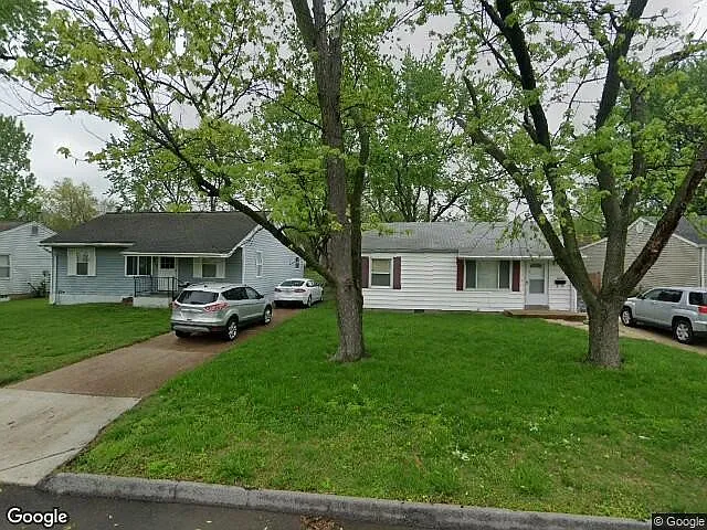 9609 Echo Ln photo 1