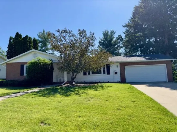 1806 Amundson Drive, Baraboo, WI 53913