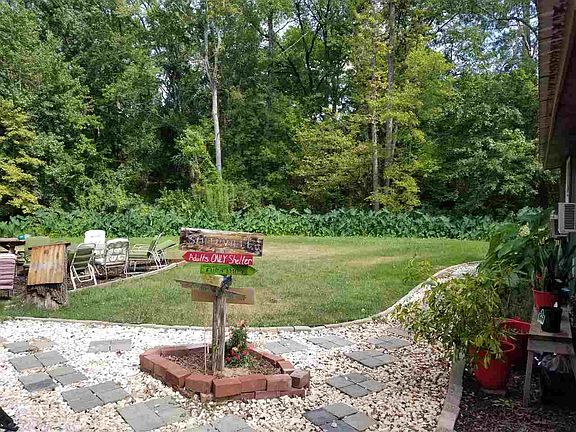 5th image of 23350 Pine Dr