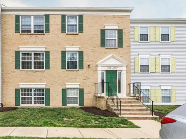 12205 Chaucer Ln, Woodbridge, VA 22192
