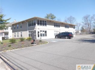 31 Stelton Rd, Piscataway, NJ 08854