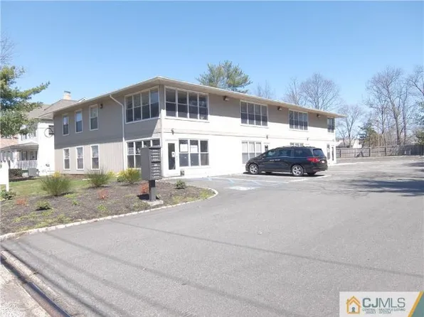 31 Stelton Rd, Piscataway, NJ 08854