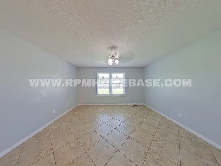 7933 Skyview Blvd — Photo 7