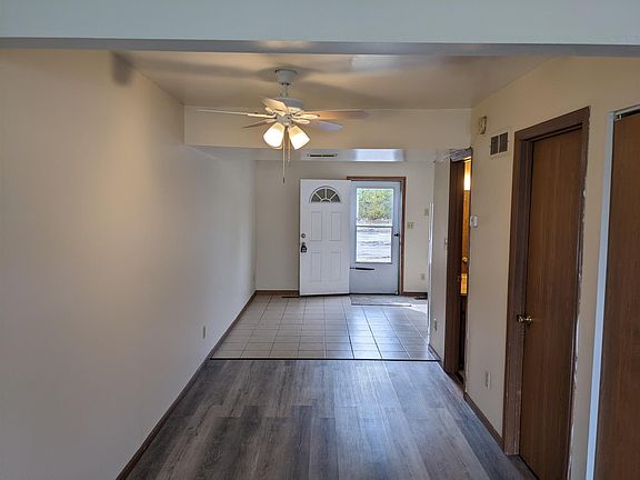 4th image of 7528 Whitcomb St #B