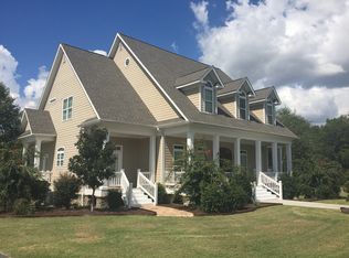 217 Burnt Pine Dr, Moultrie, GA 31768