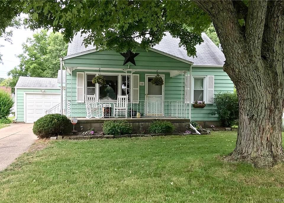 1st image of 64 S Huxley Dr