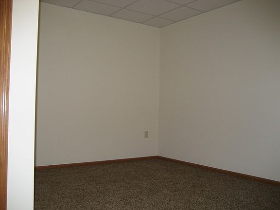 4th image of 1715 Bates St