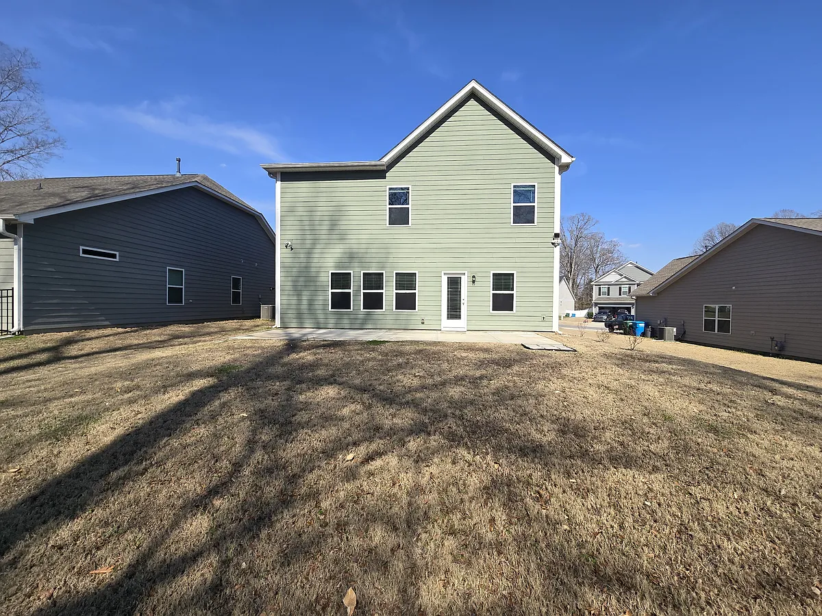Building Photo - 253 Cramerton Mills Pkwy