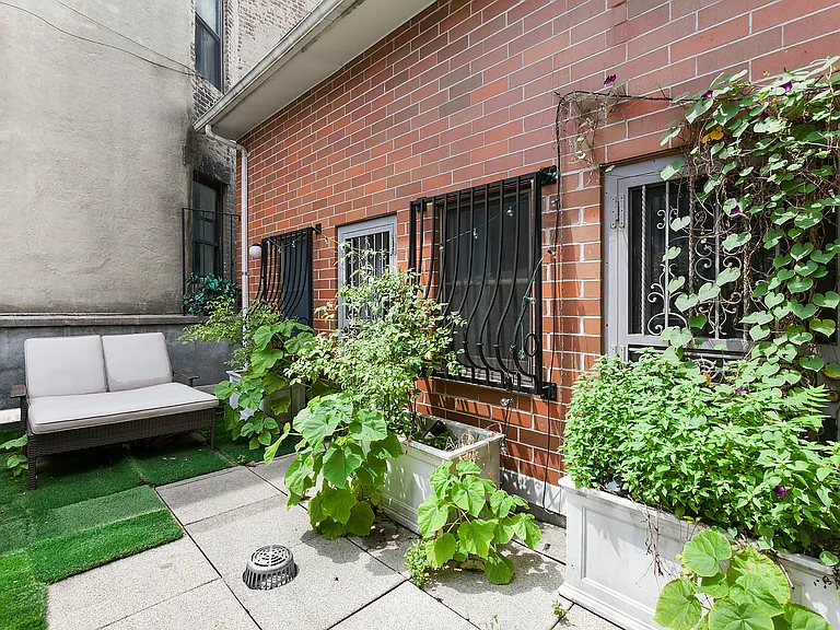 182 Norfolk St #3 — Photo 3