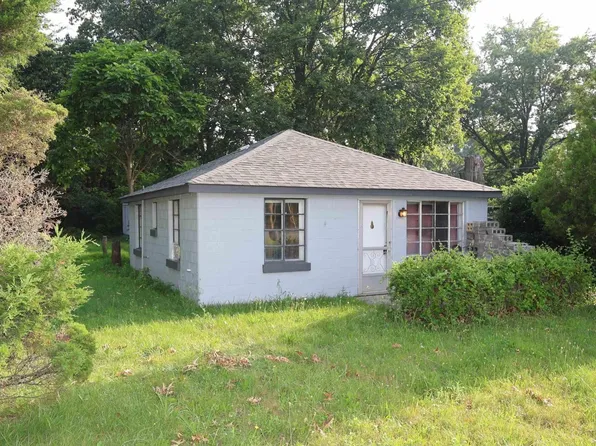 25267 County Home Rd, Elkhart, IN 46517