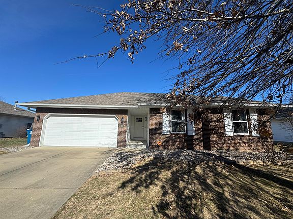 2nd image of 303 E Pintail Drive