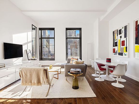 2nd image of 425 W 50th St APT 10E