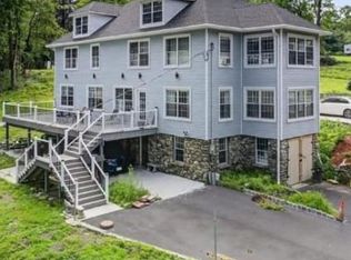 556 Lakes Road, Monroe, NY 10950