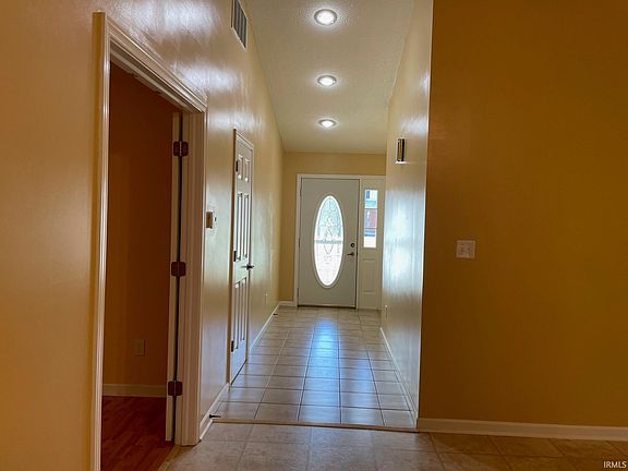 5th image of 4617 E Donington Dr