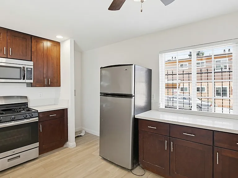 4253 1/2 Altadena Ave #1/2 — Photo 14