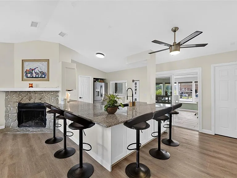 614 Stillview Cir — Photo 12