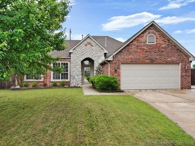 11709 S Forest Ct, Jenks, OK, 74037