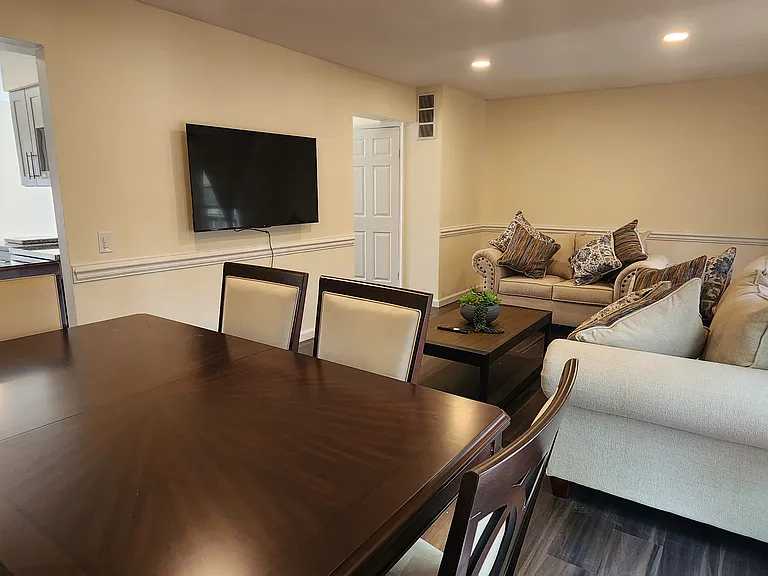 18257 Smoke House Ct — Photo 10