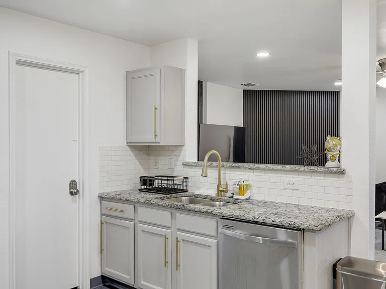 3116 Paolo Dr — Photo 70