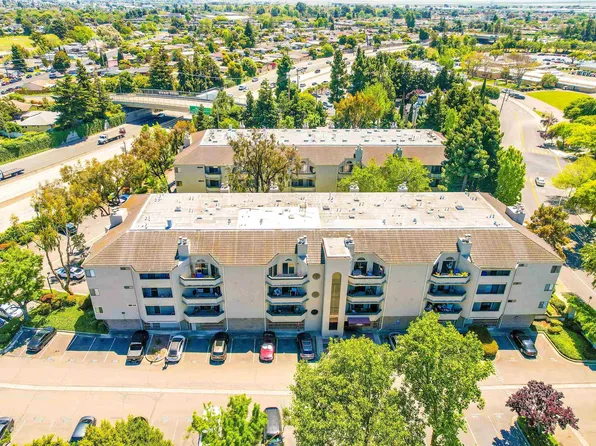25930 Kay Ave APT 101, Hayward, CA 94545