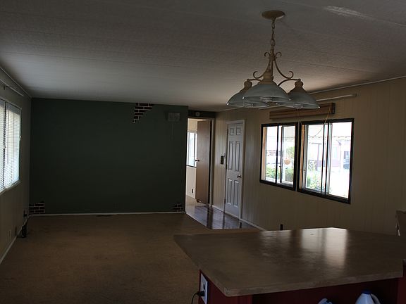 2nd image of 108 North Ct #11