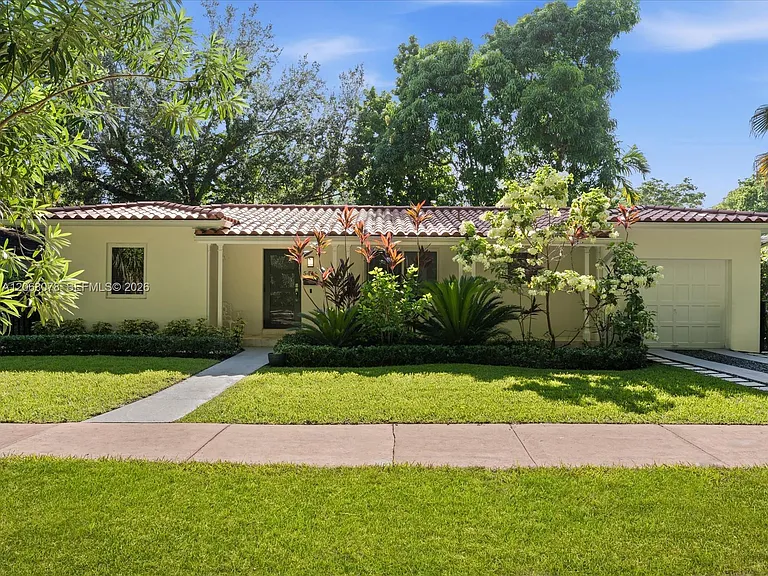 5406 S Le Jeune Rd — Photo 2