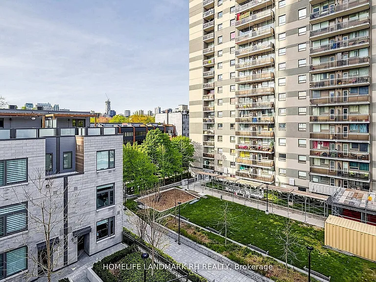 270 Davenport Rd #Townhouse 6 — Photo 39