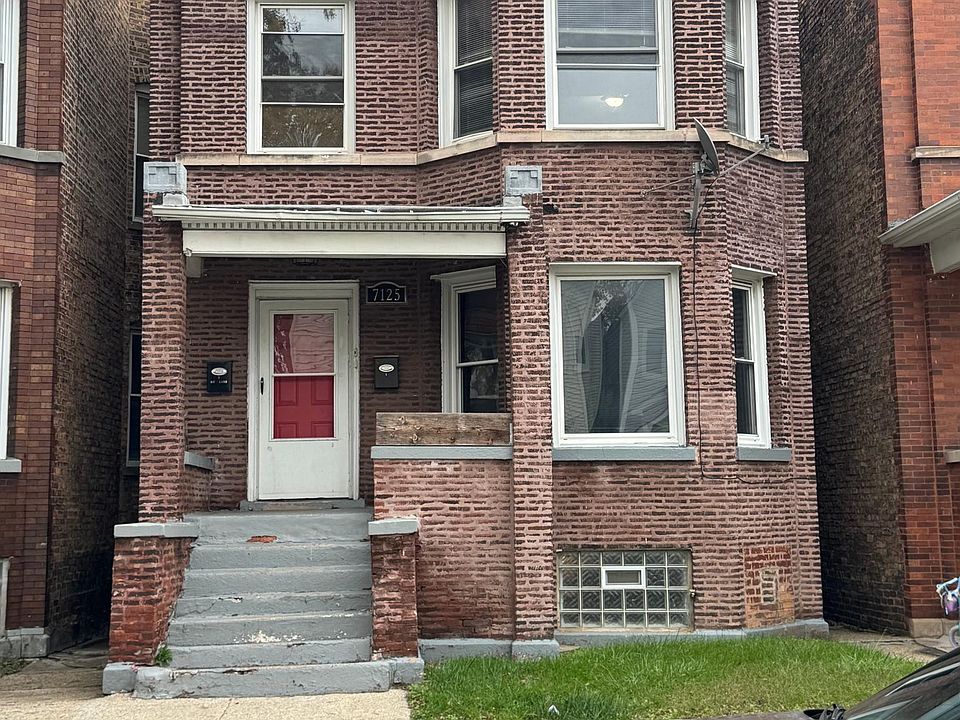 1st image of 7125 S Ellis Ave #2