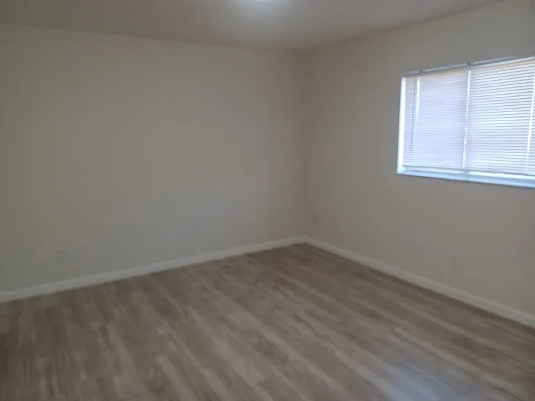 3615 Skyline Blvd — Photo 13
