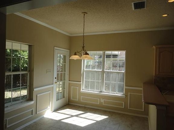 5th image of 2108 Margie Ct