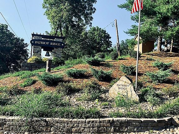 2nd image of 884 Patriot Ridge Dr