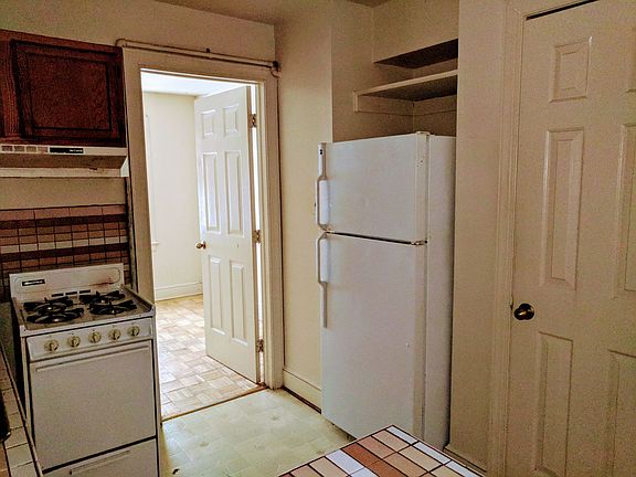 5th image of 3316 Ellwood Ave APT A