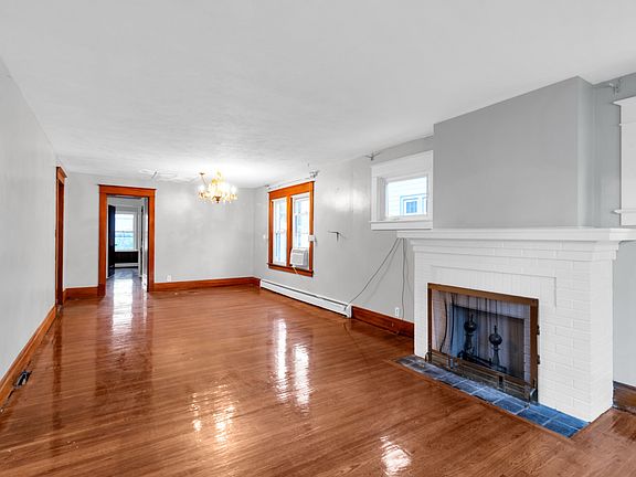 5th image of 31 Stillwell Ave