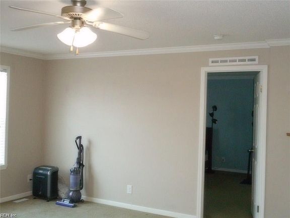 2nd image of 1229 Swallow Dr