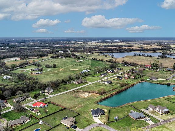 3rd image of 119 Dolly Rd