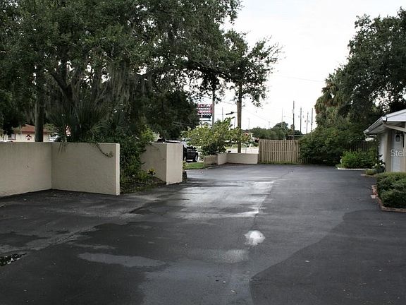 2nd image of 2925 W Gandy Blvd #2925