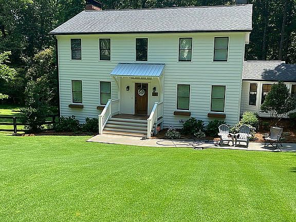 2nd image of 115 Hickory Knl