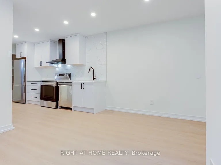 11C Condor Ave — Photo 5