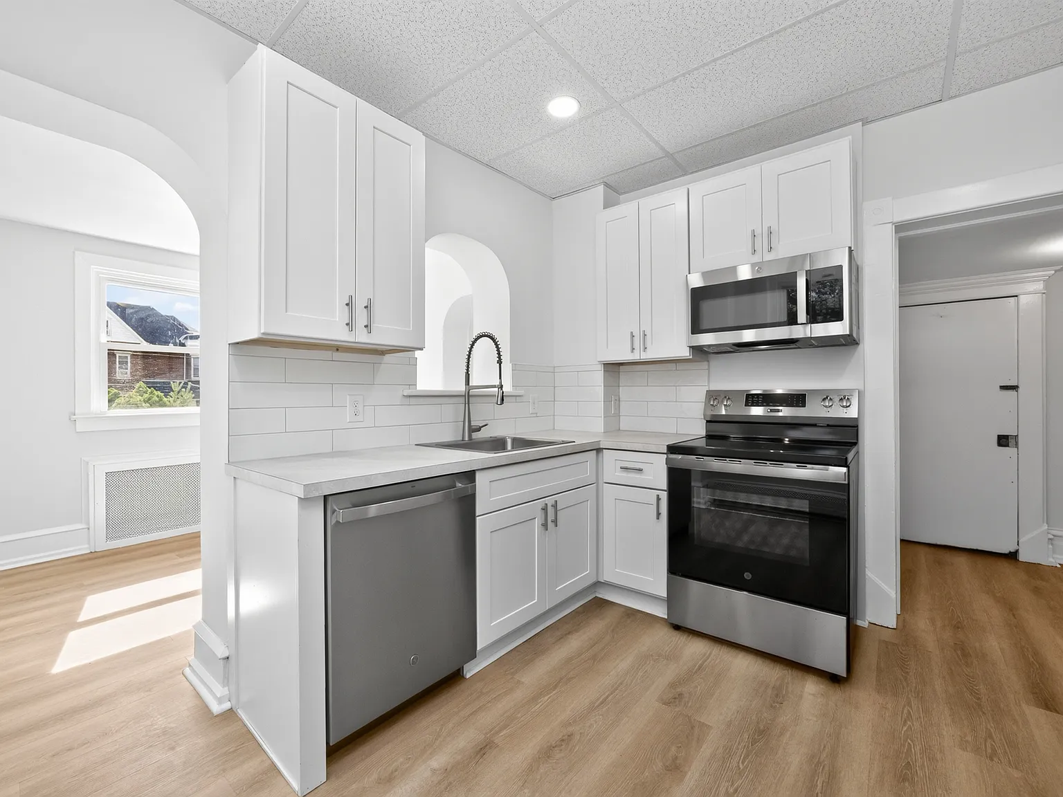 2 bed, 1425 sqft, $2,395 — Photo 1