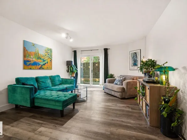 9715 110th St NW #103, Edmonton, AB T5K 2M1