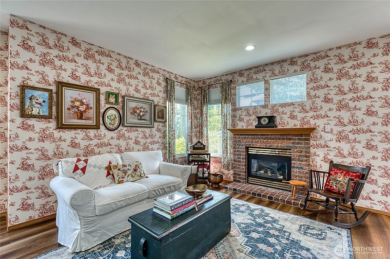 4th image of 9640 Long Point Lane NW