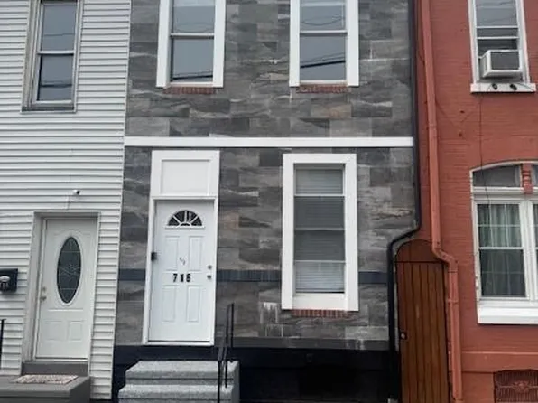 716 Moss St, Reading, PA 19604