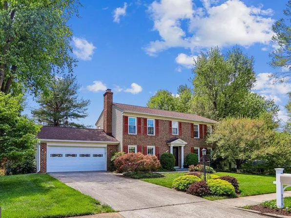 9415 Cello Ct, Vienna, VA 22182