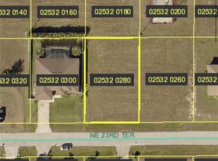 335 NE 23rd Ter, Cape Coral, FL 33909