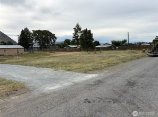 107 Sage St, Brewster, WA 98812