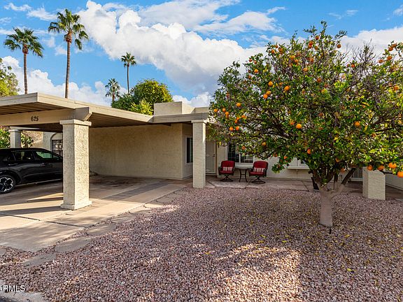 4th image of 625 S DESERT FLOWER Drive