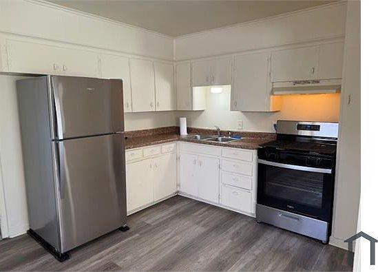 4th image of 321 Glynn Ln