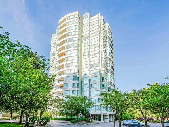 15030 101st Ave #1406, Surrey, BC V3R 0N3